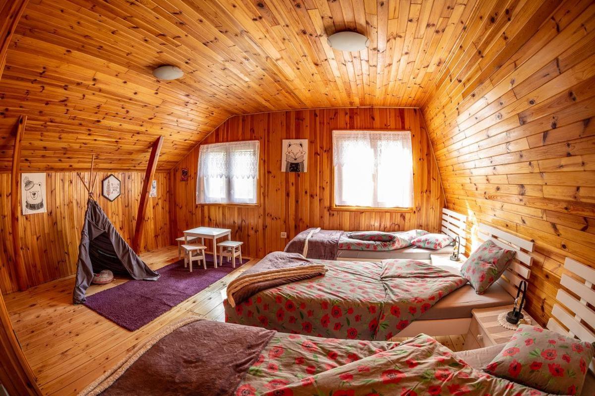 Hotel Aura Grotniki Grotniki  Esterno foto